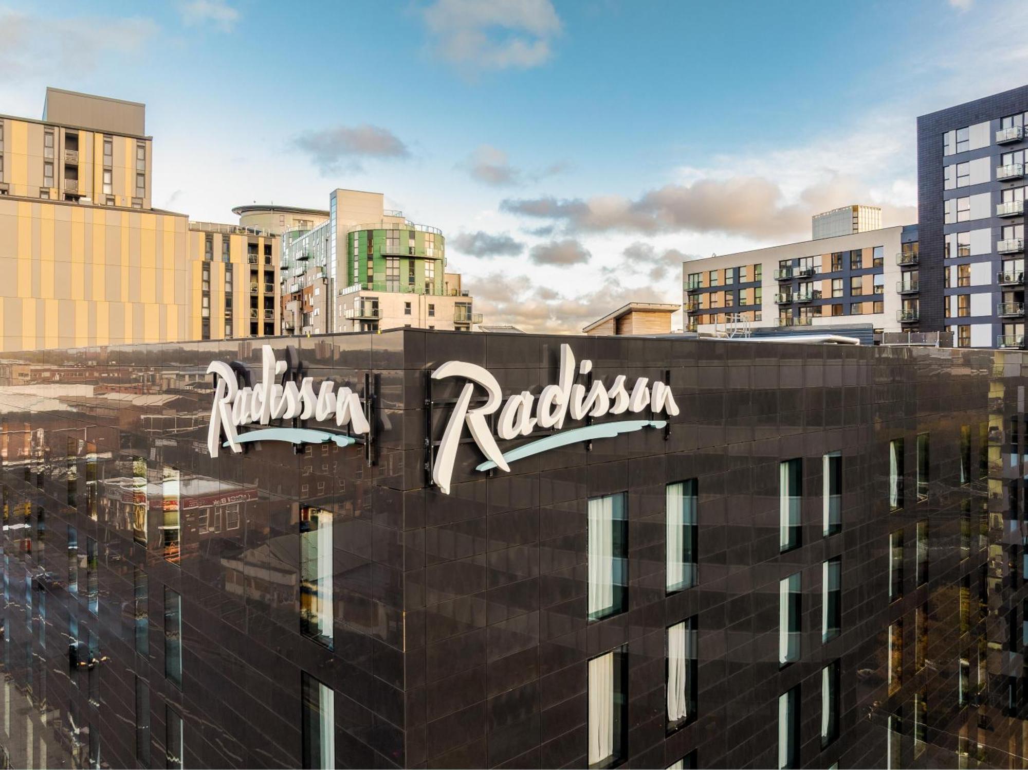 Radisson Hotel Manchester City Centre, A Verified Net Zero Hotel — Foto’s 1
